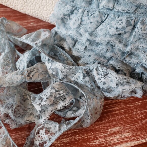 Ruffled Chantilly Lace Trim - Light Blue  2.5" wide x 8 Yards - Picture 4 of 6